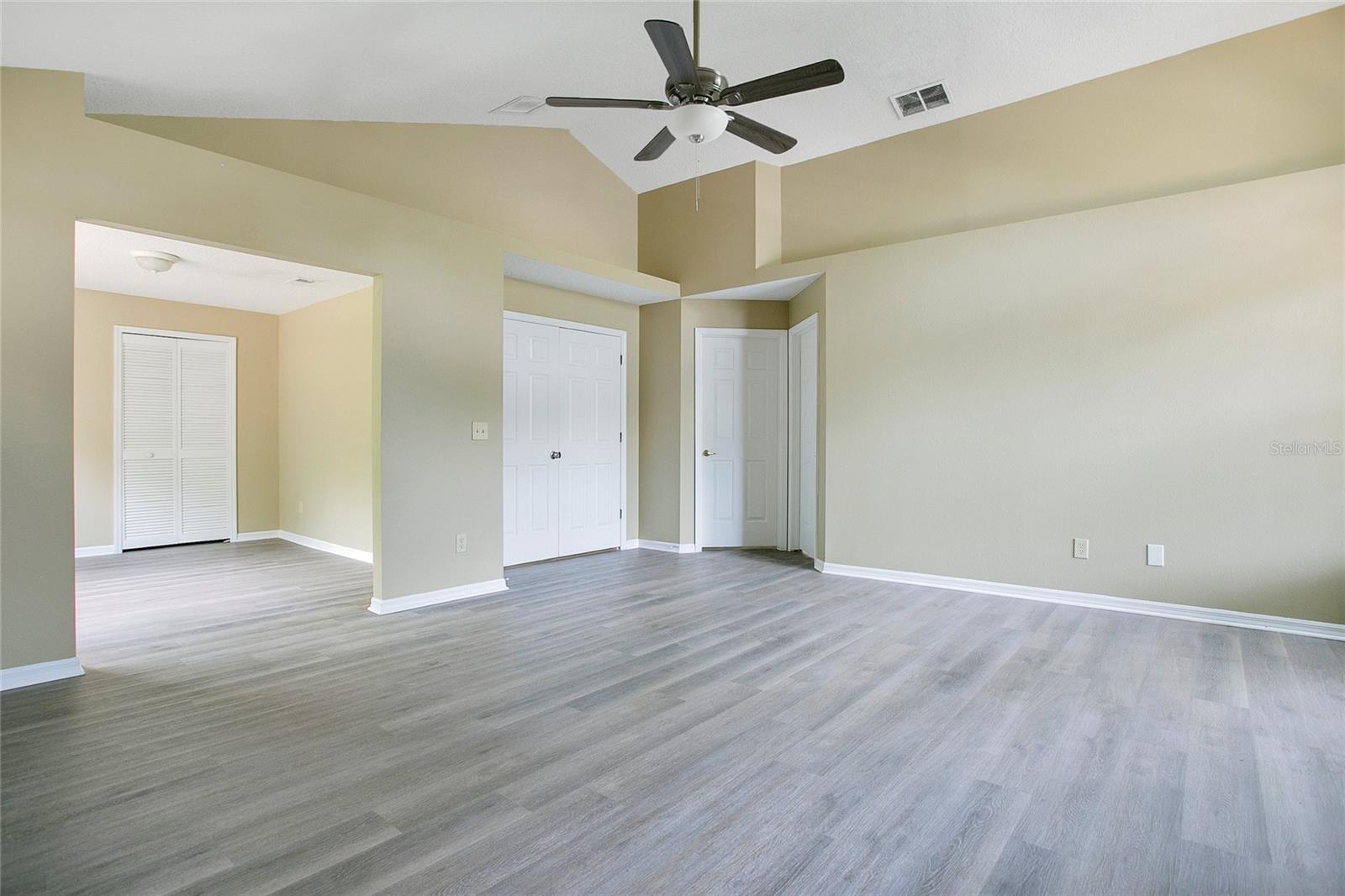 Image 17 of 31 For 2218 Lake Marion Drive