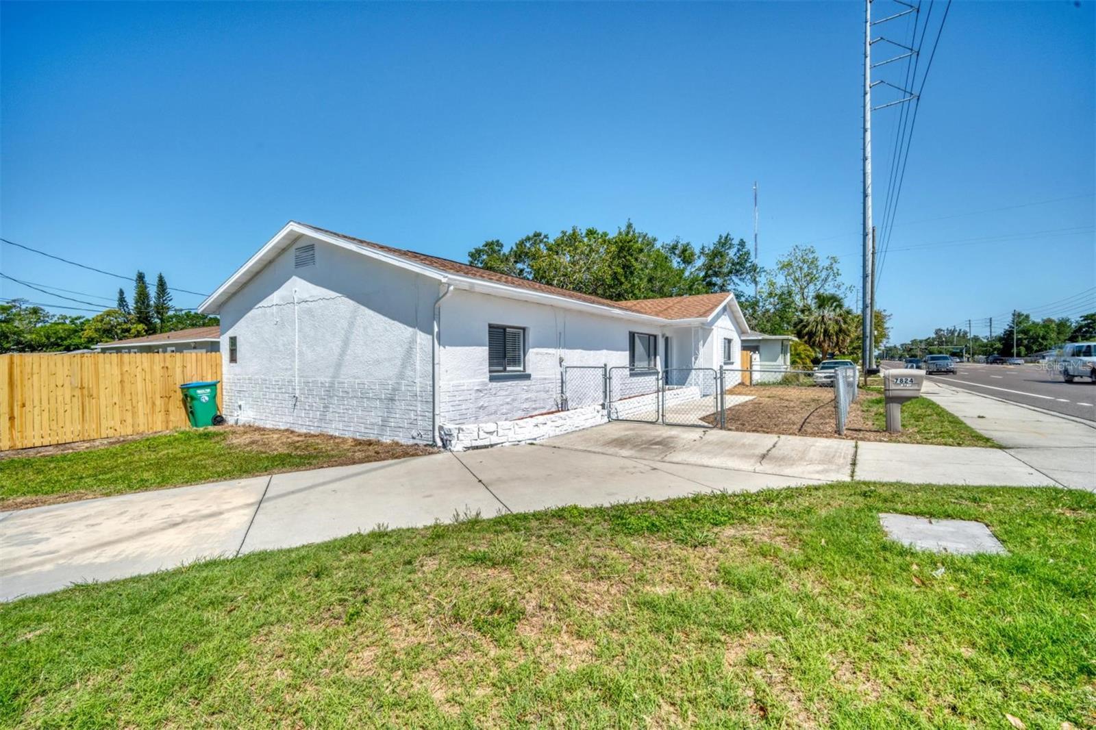 Details for 7824 Starkey Road, SEMINOLE, FL 33777