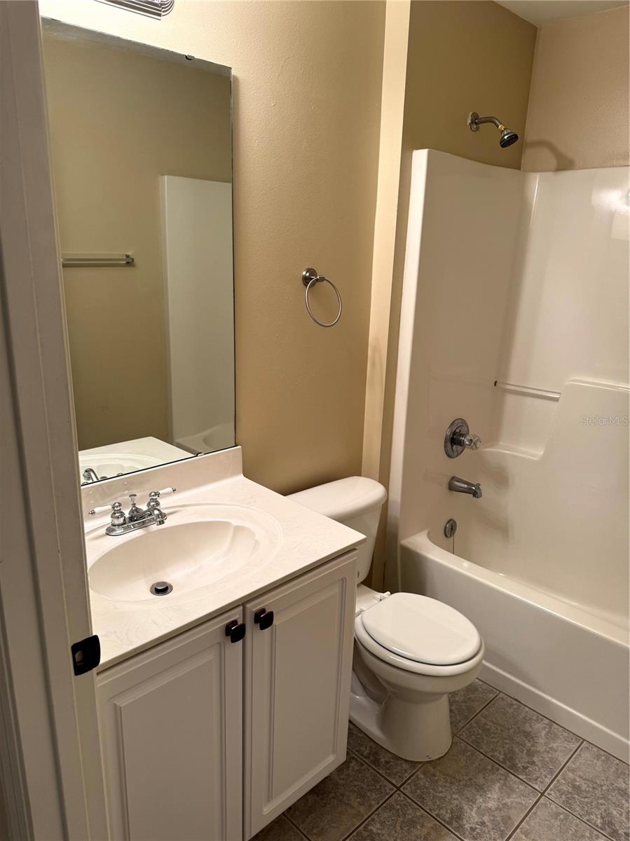 Image 4 of 35 For 2911 Saint James Lane
