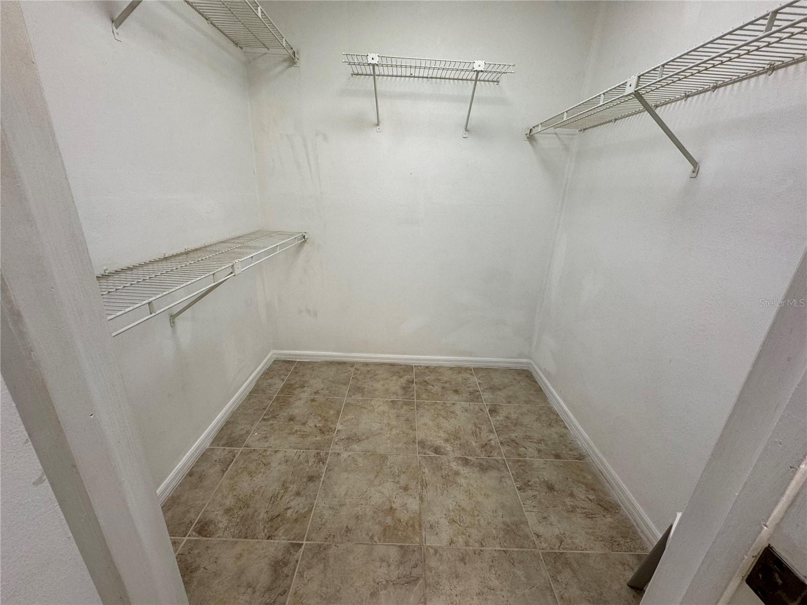 Image 14 of 23 For 2106 Clubside Drive 2106