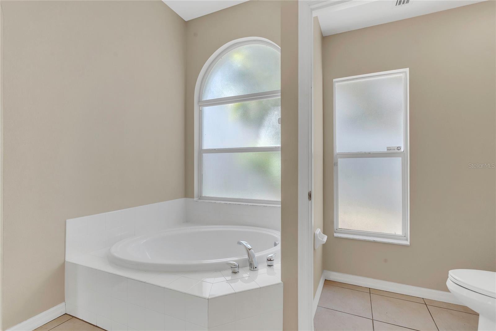 Image 18 of 34 For 4432 Huddlestone Drive