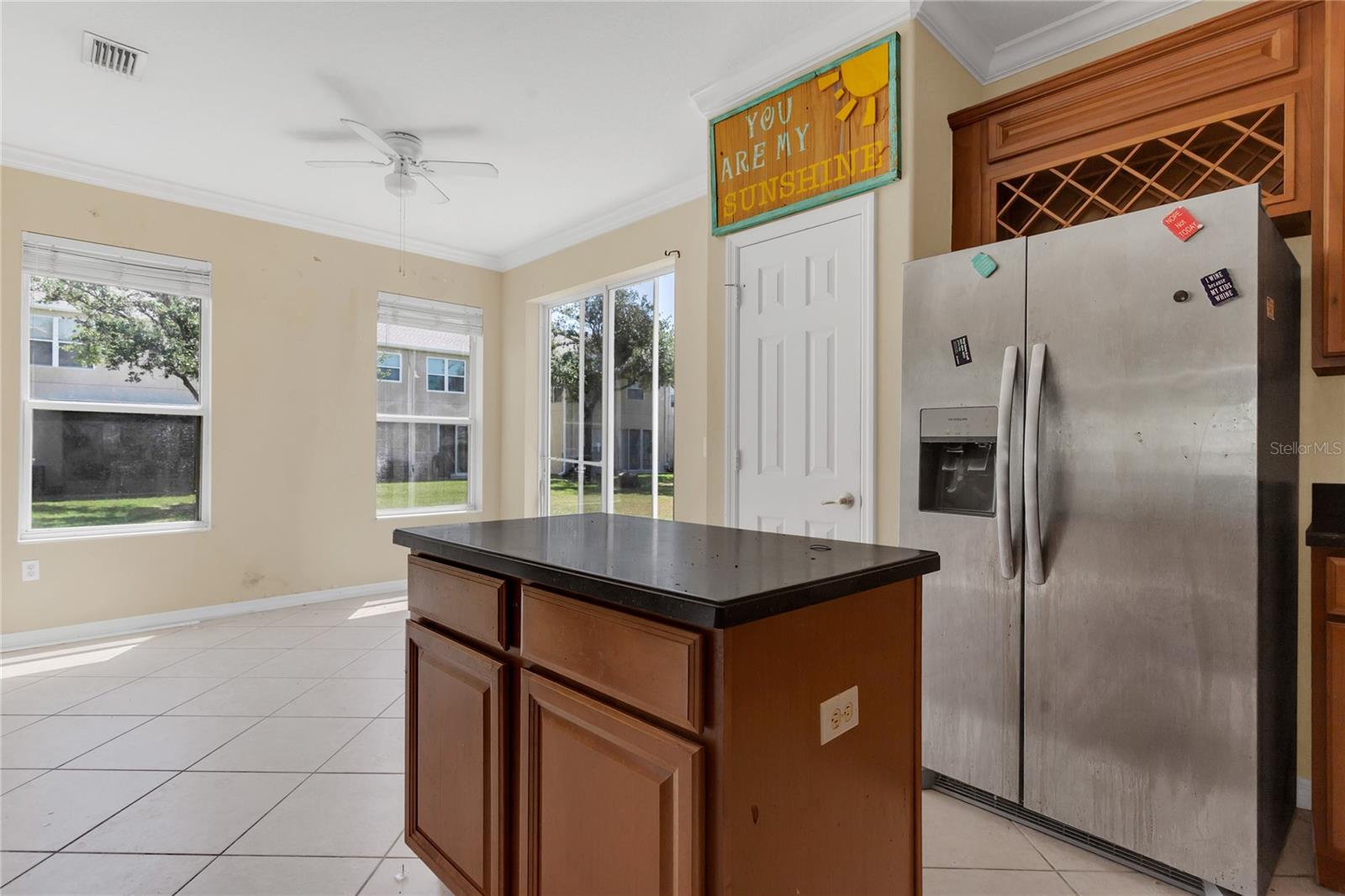 Listing photo id 8 for 4722 67th Avenue N
