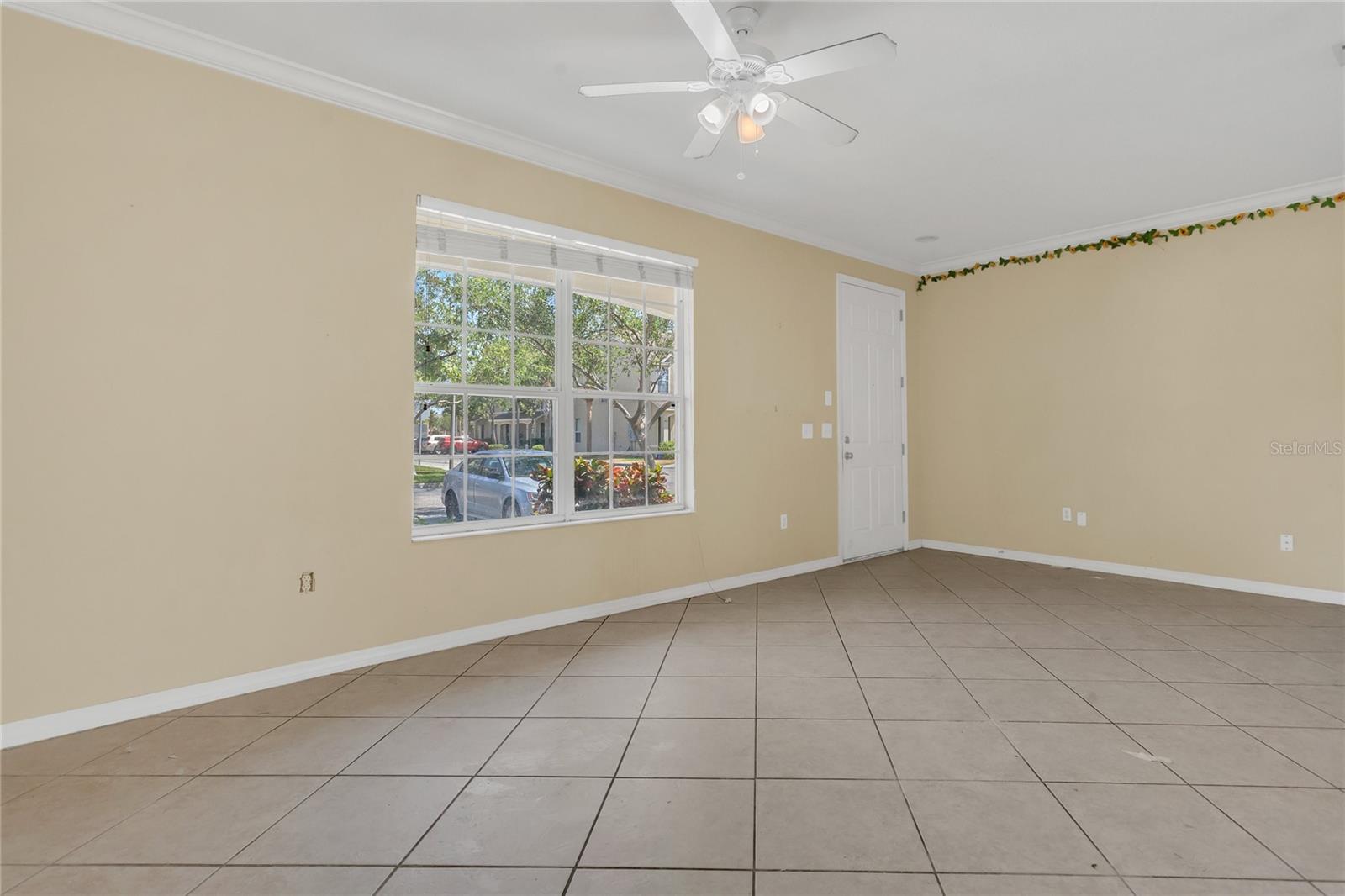 Listing photo id 0 for 4722 67th Avenue N