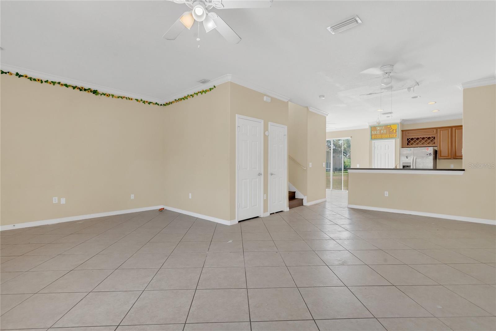 Listing photo id 1 for 4722 67th Avenue N
