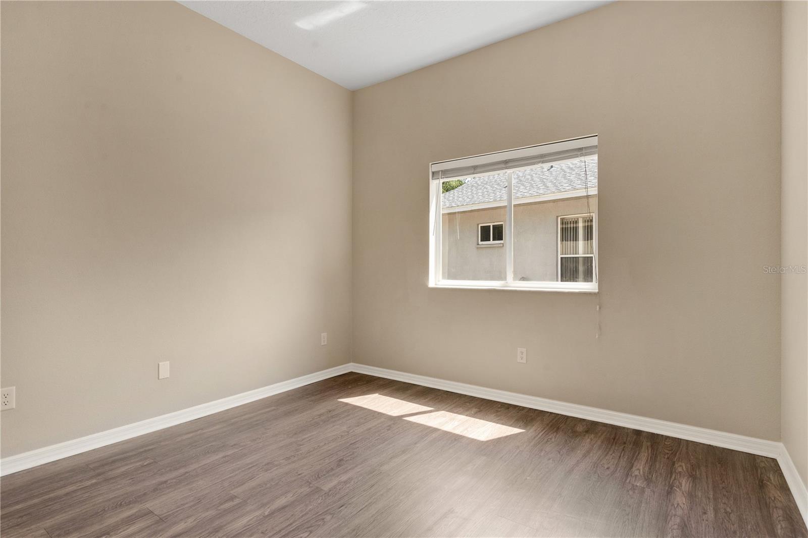Listing photo id 6 for 12219 Hunters Lake Drive