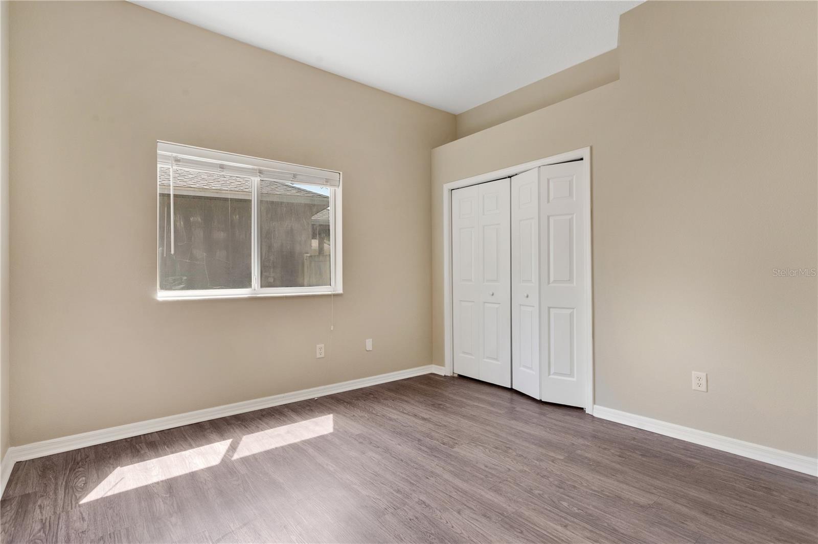 Listing photo id 7 for 12219 Hunters Lake Drive