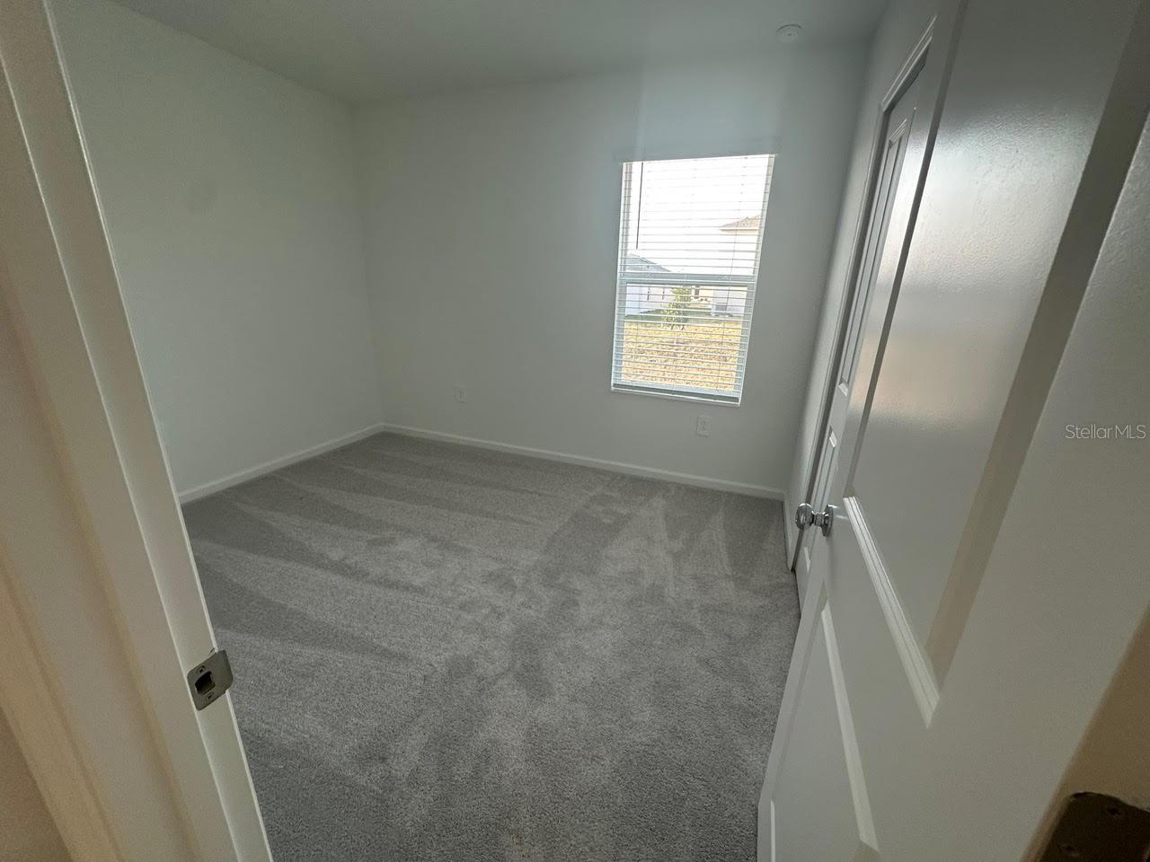 Image 13 of 31 For 5645 Loggia Lane