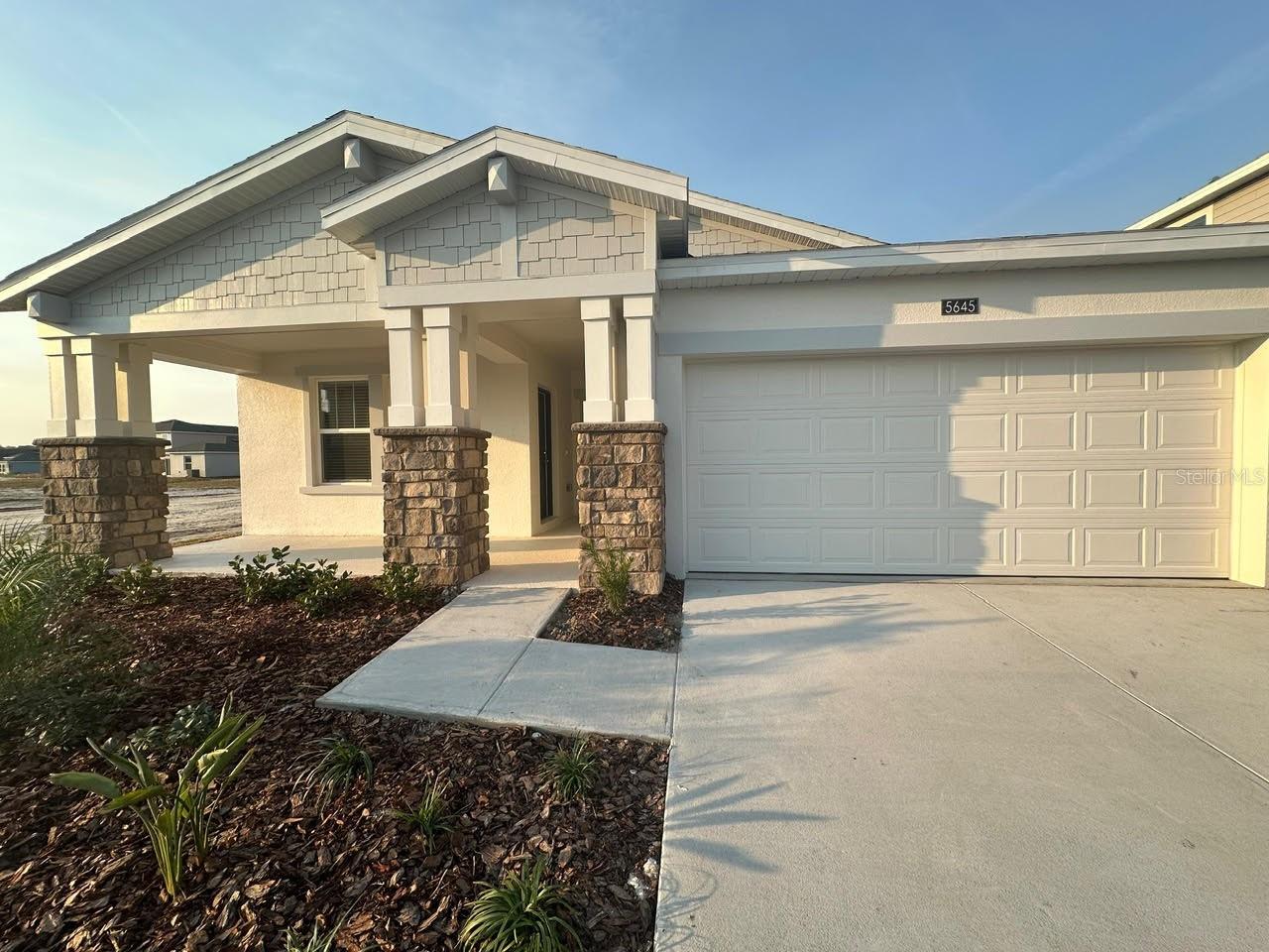Image 4 of 31 For 5645 Loggia Lane