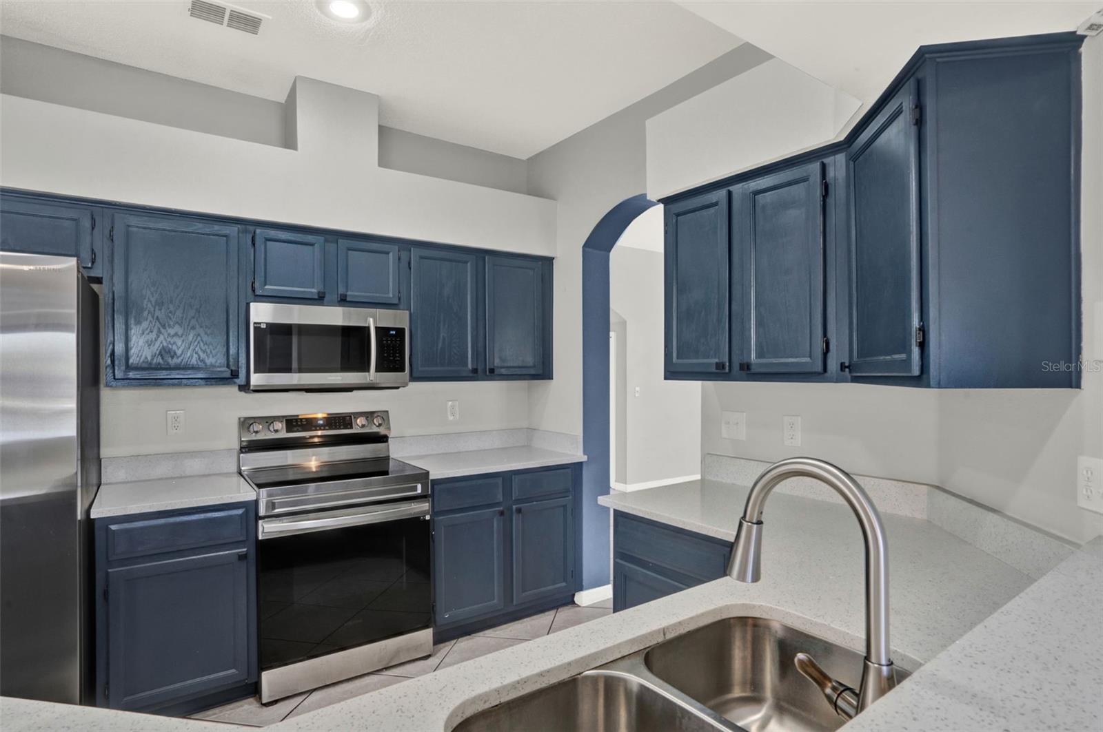 Image 18 of 61 For 162 Harwood Circle