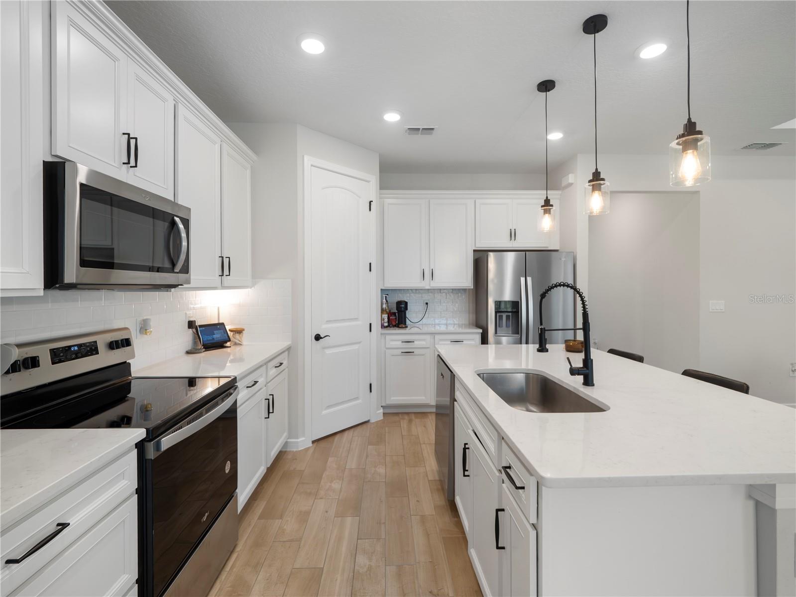 Image 11 of 31 For 3009 Green Park Drive
