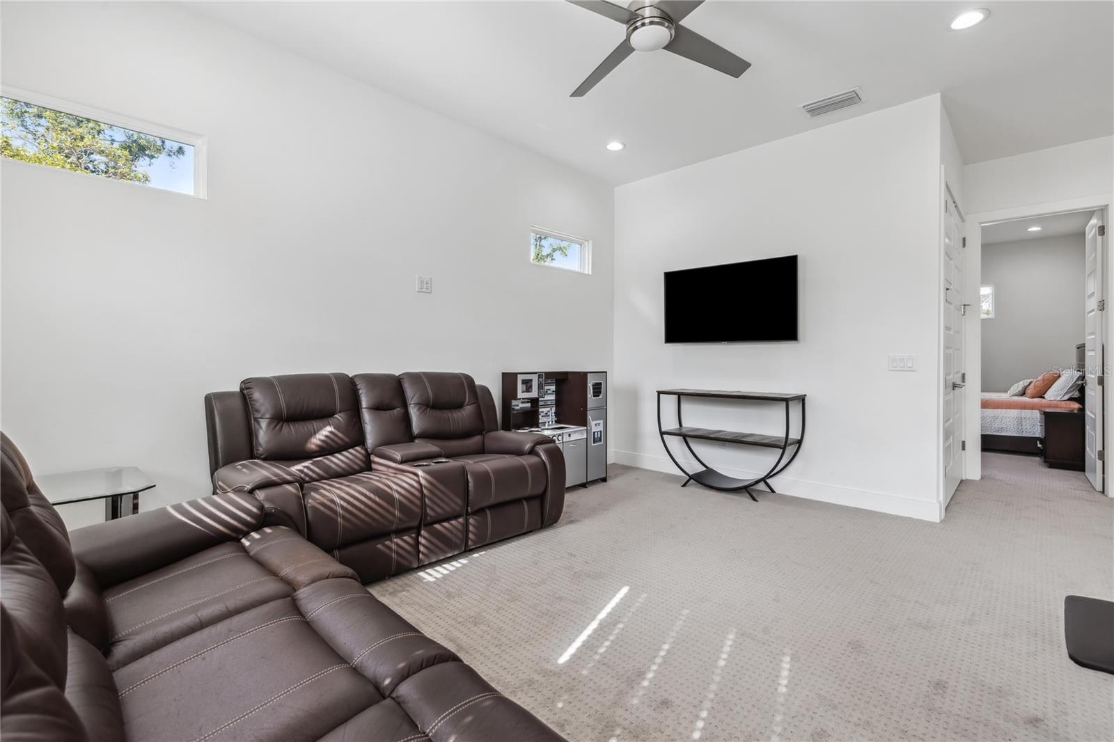 Image 31 of 52 For 2202 Lake Sylvan Oaks Court