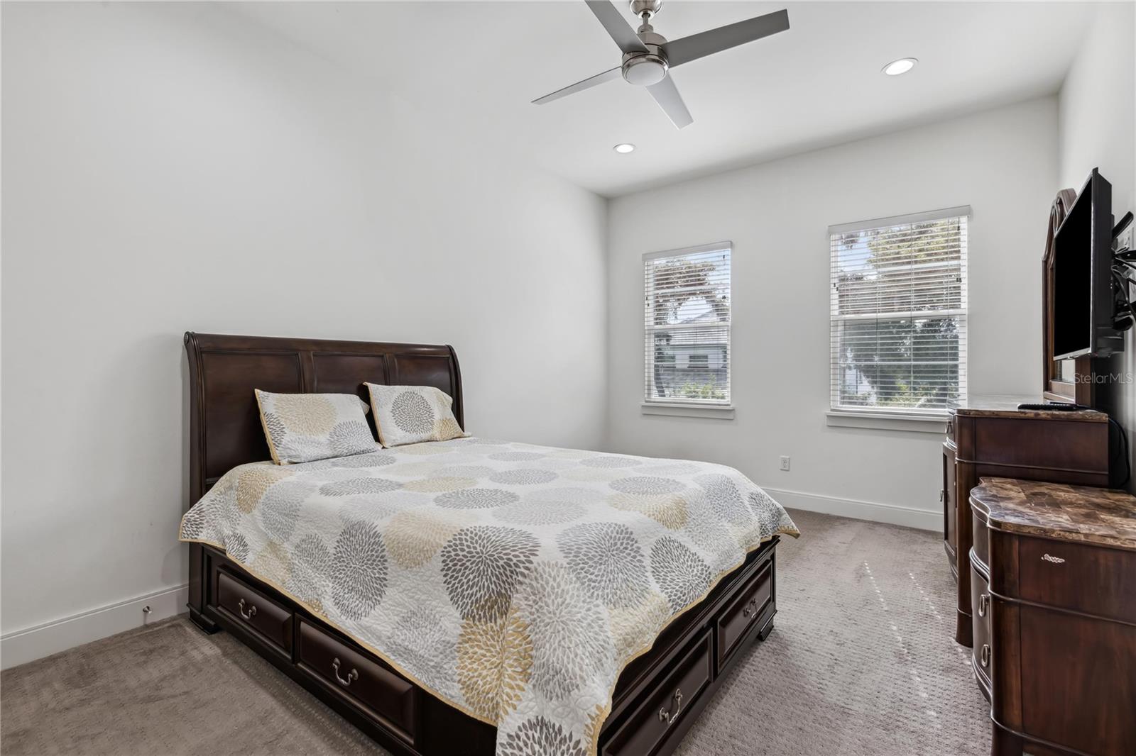 Image 36 of 52 For 2202 Lake Sylvan Oaks Court