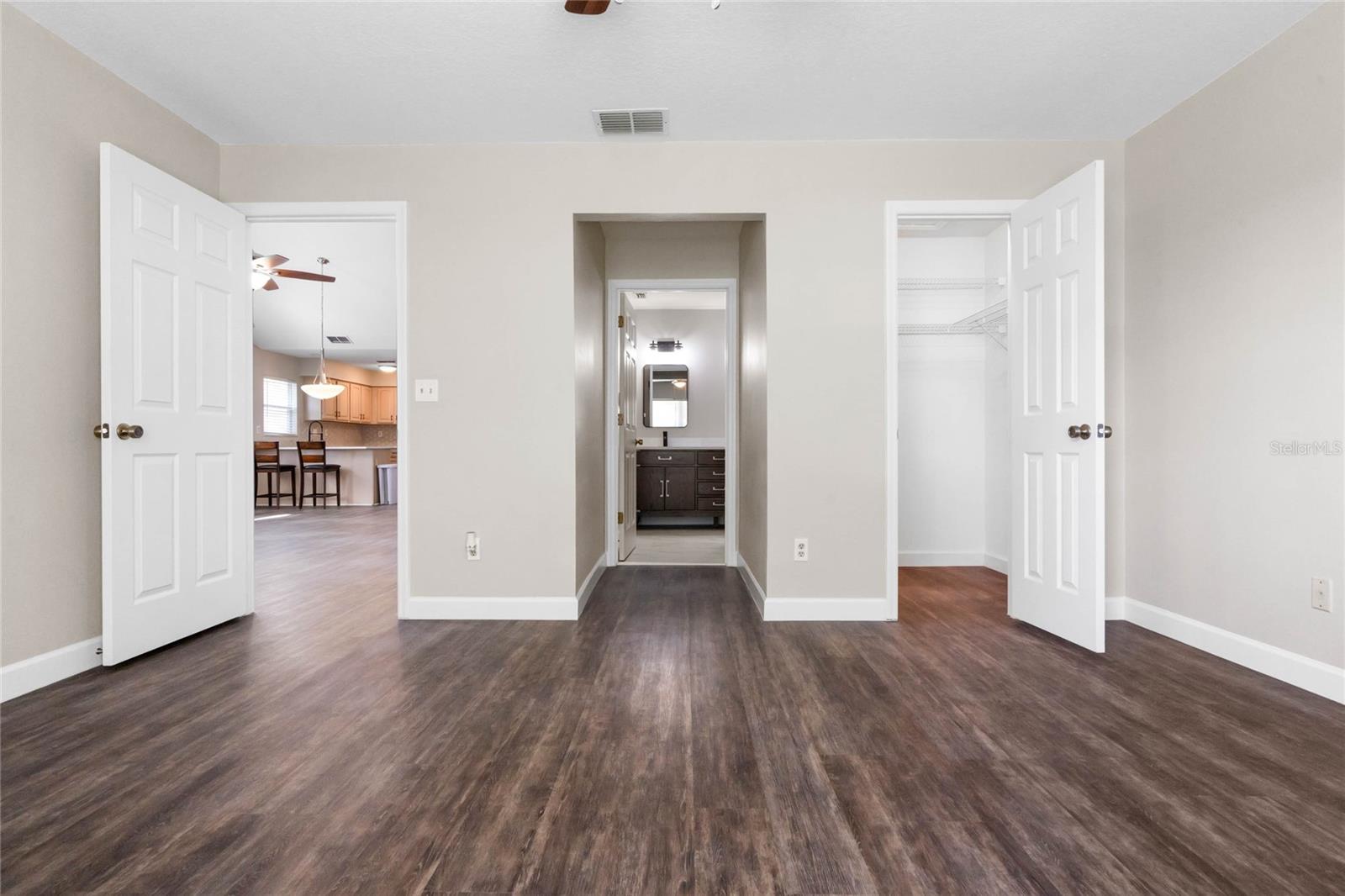 Image 10 of 21 For 8722 Village Green Boulevard
