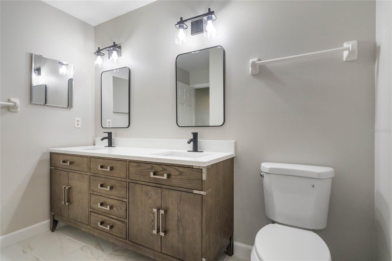 Image 11 of 21 For 8722 Village Green Boulevard