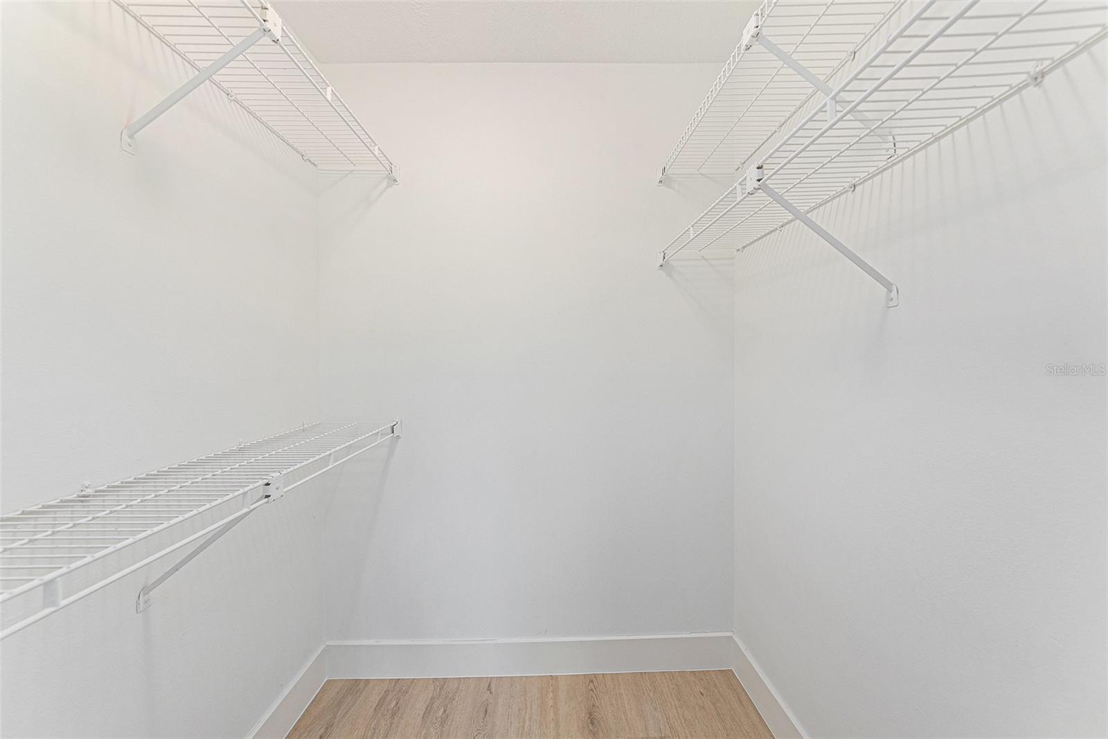 Listing photo id 19 for 11901 4th Street N 2107