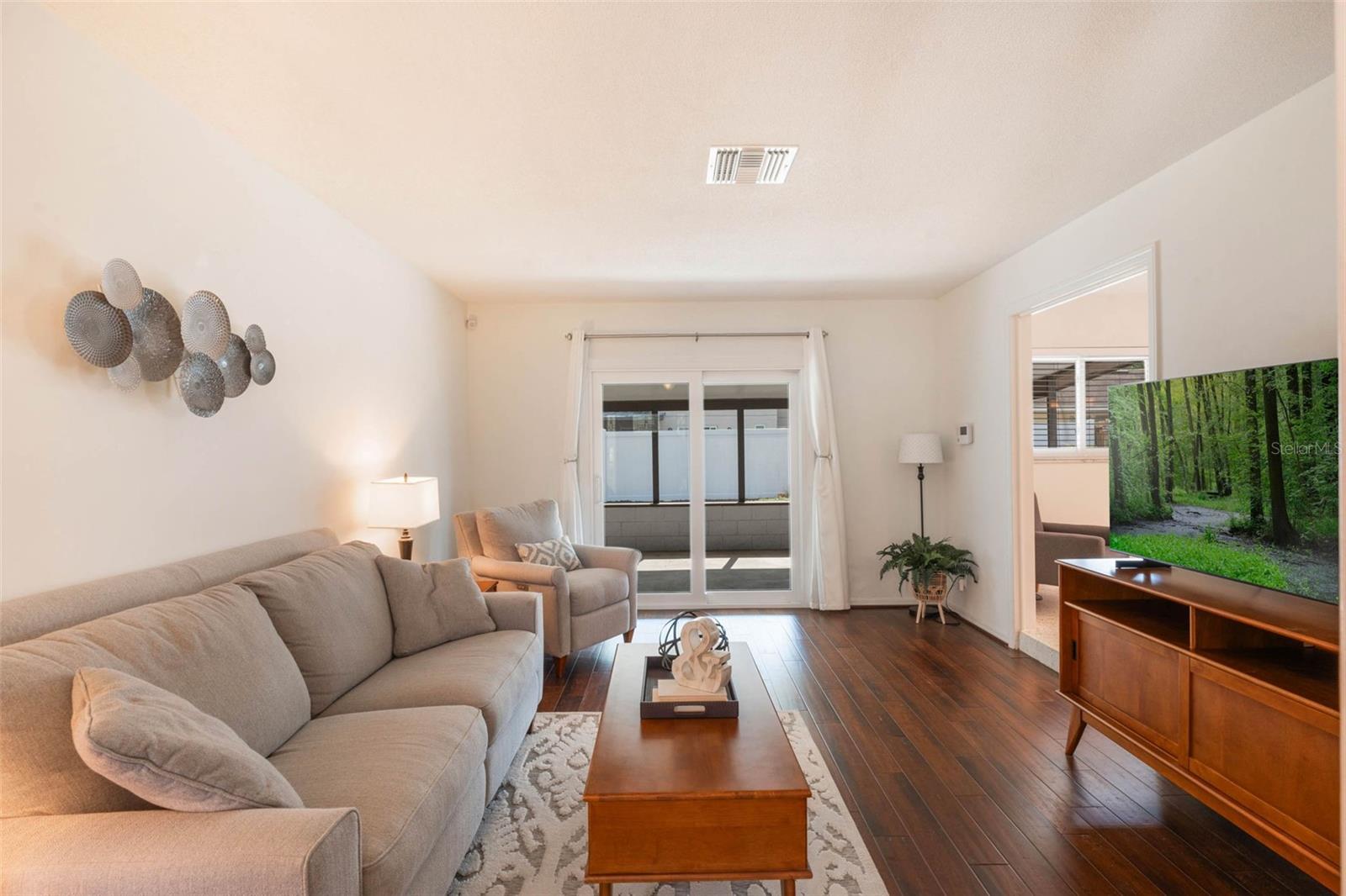 Image 13 of 42 For 624 Dunraven Drive