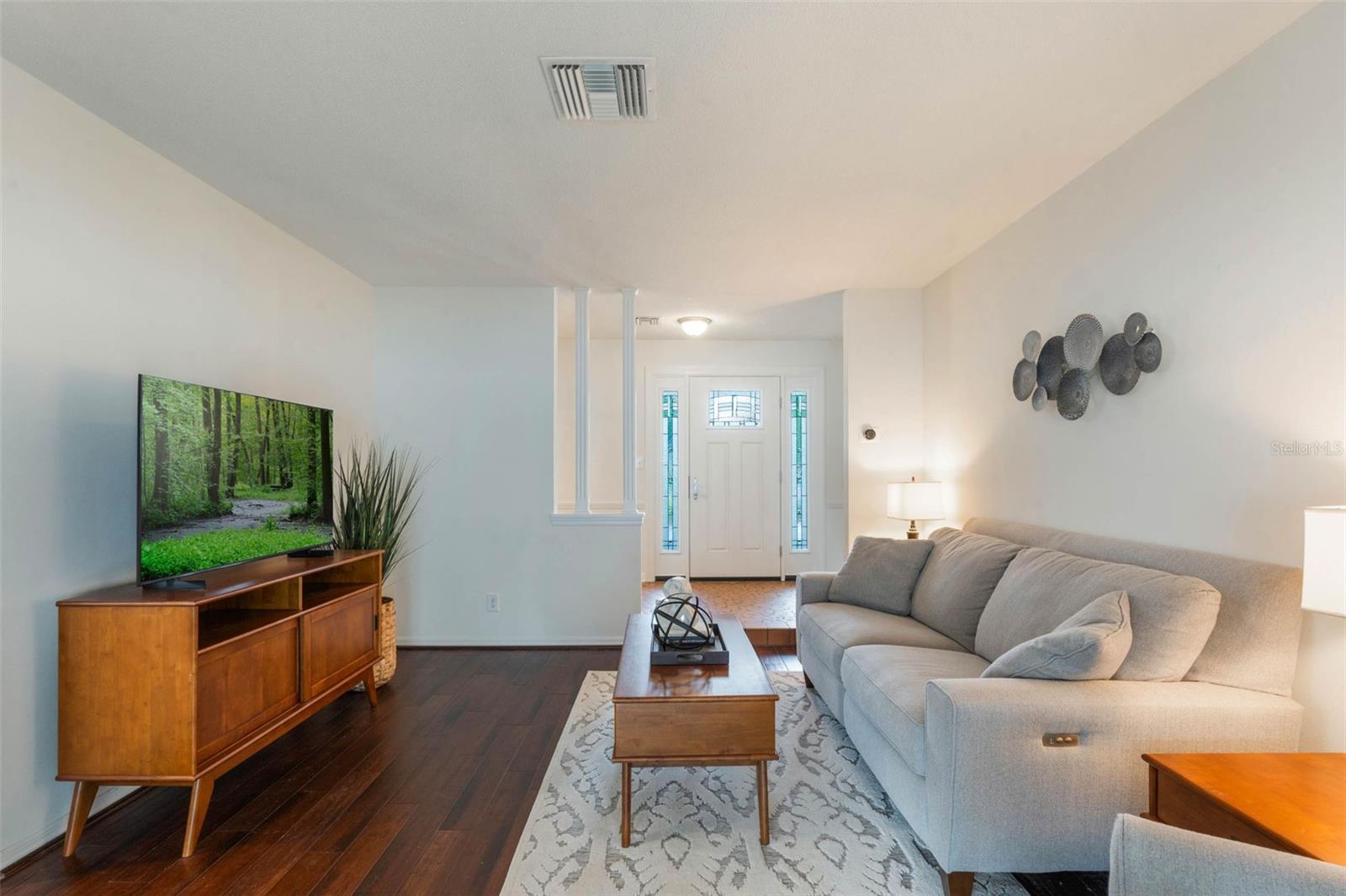 Image 14 of 42 For 624 Dunraven Drive