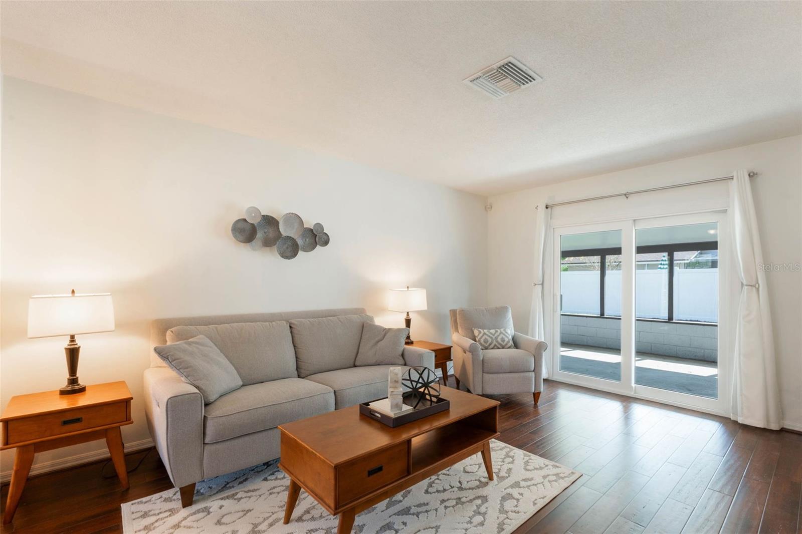 Image 15 of 42 For 624 Dunraven Drive