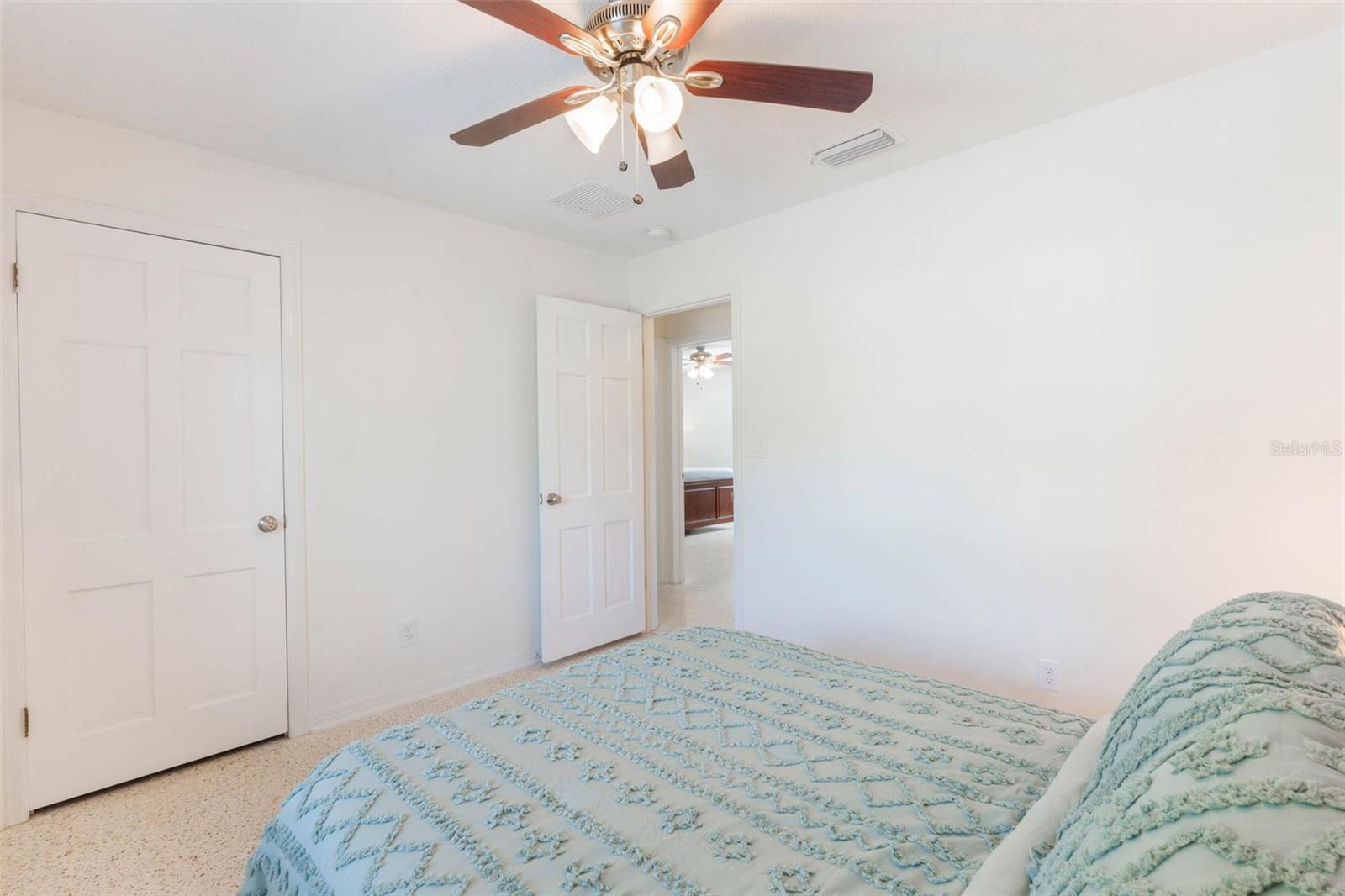 Image 24 of 42 For 624 Dunraven Drive