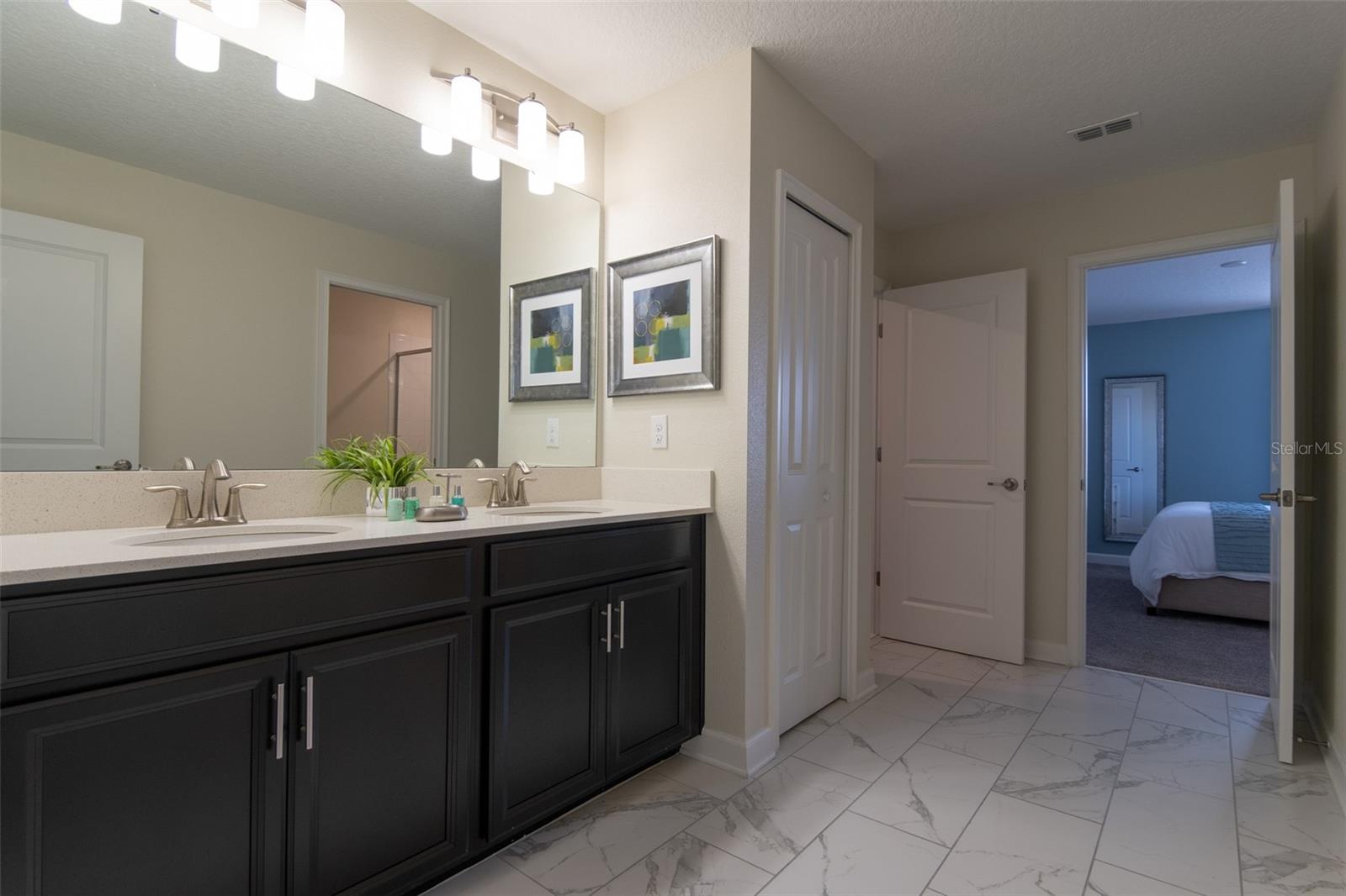 Image 15 of 49 For 1521 Flange Drive