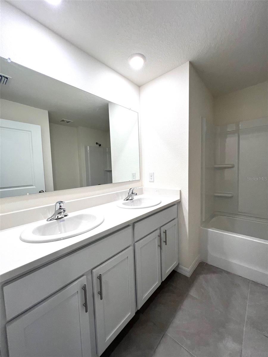 Image 15 of 21 For 6527 Se 1st Loop