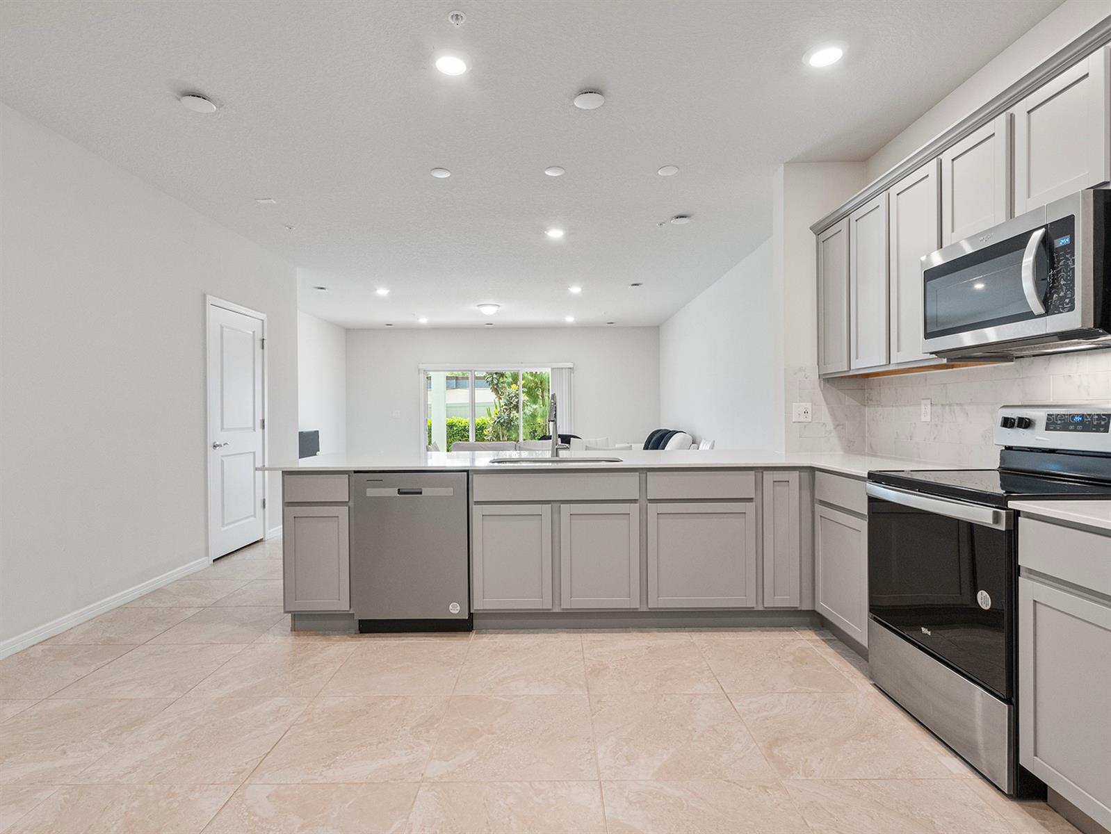 Image 3 of 43 For 2812 Bright Bird Lane