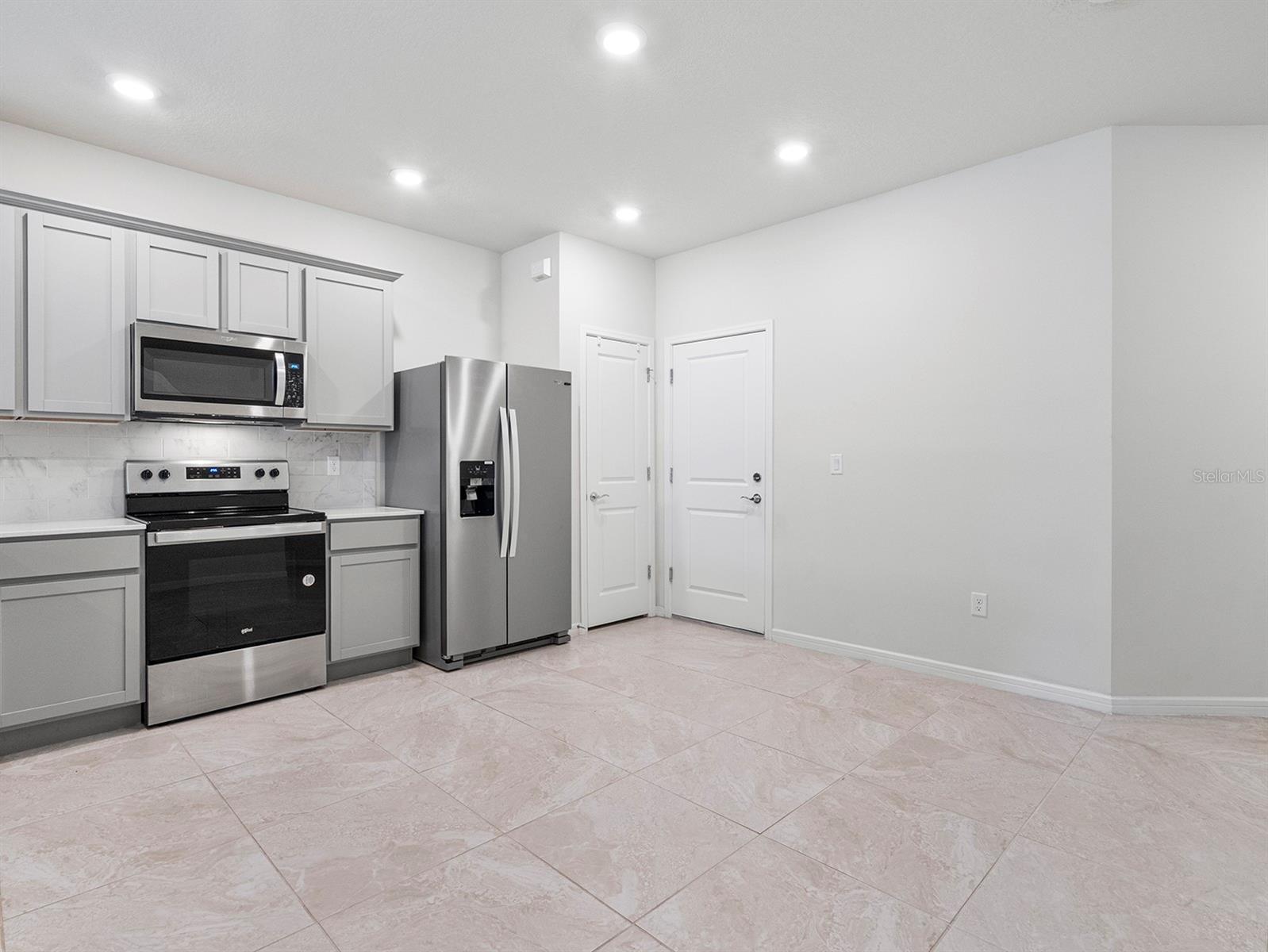 Image 6 of 43 For 2812 Bright Bird Lane