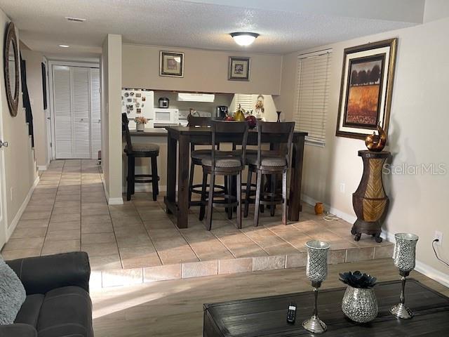 Image 3 of 24 For 1428 Oak Place A