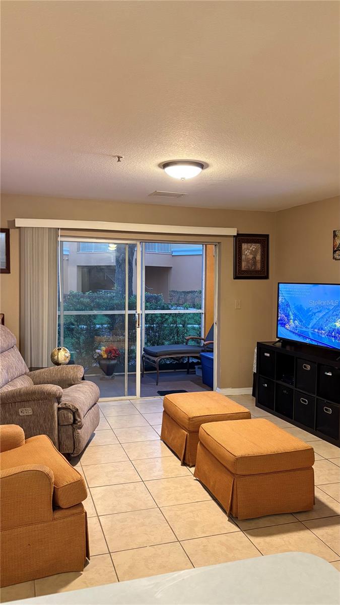 Image 11 of 25 For 5471 Vineland Road 7109