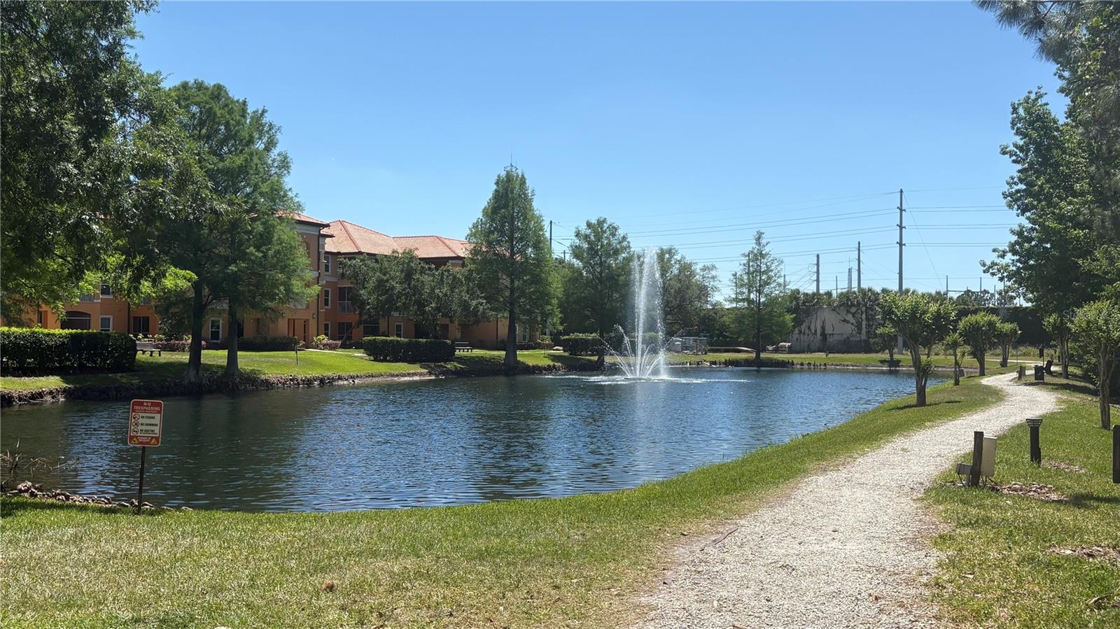 Image 21 of 25 For 5471 Vineland Road 7109