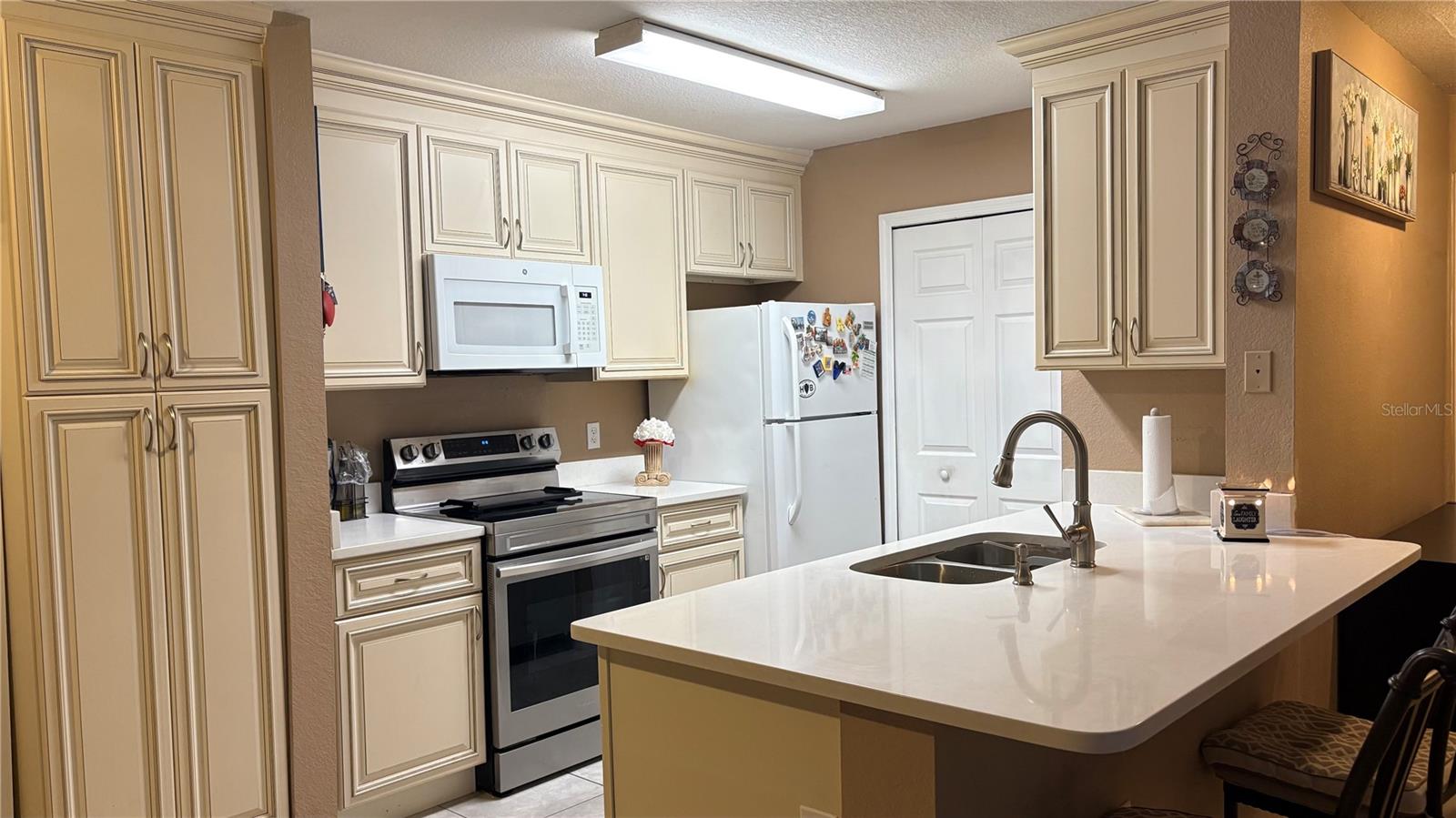 Image 6 of 25 For 5471 Vineland Road 7109