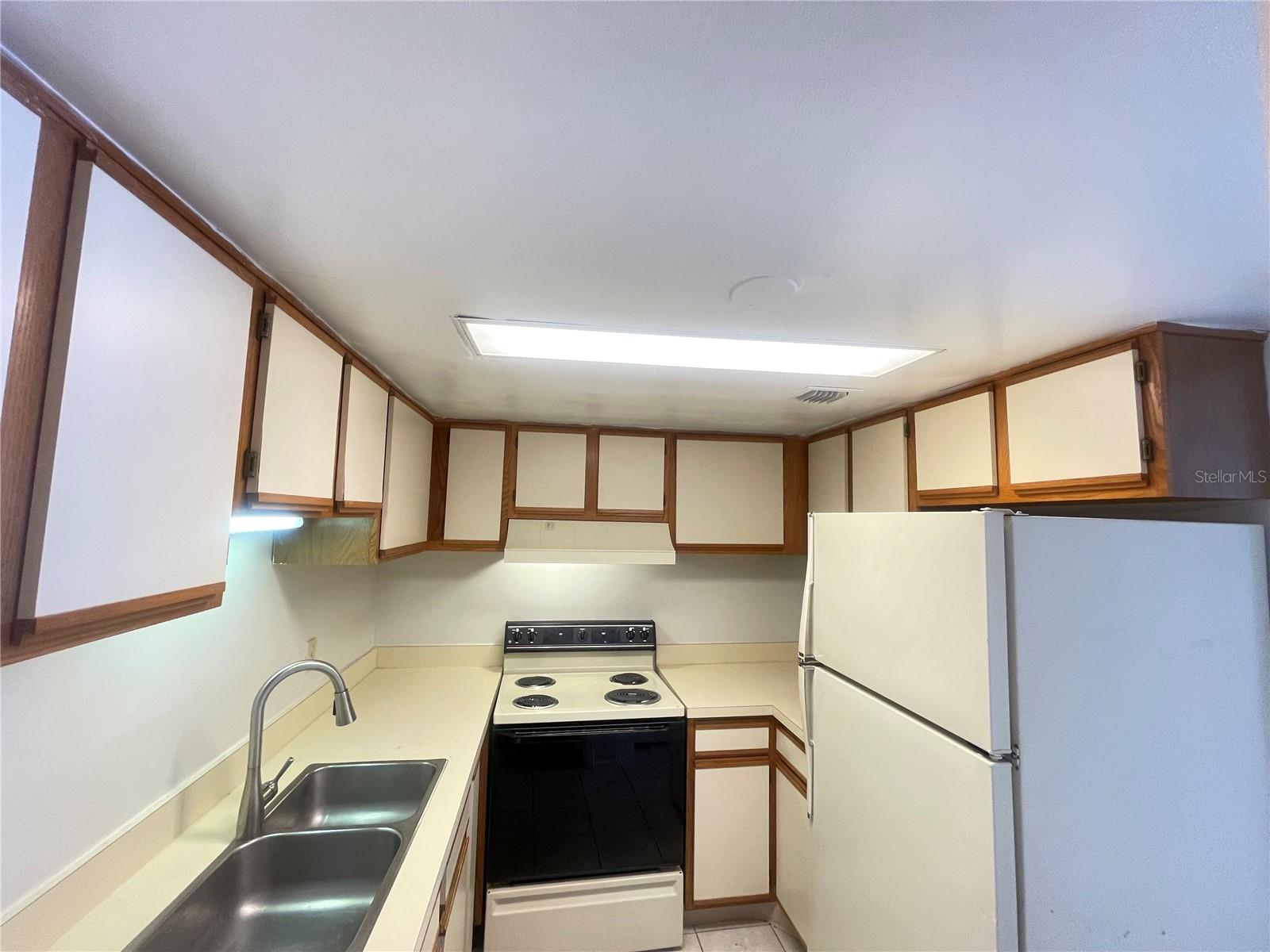 Image 3 of 7 For 4149 Semoran Boulevard 13