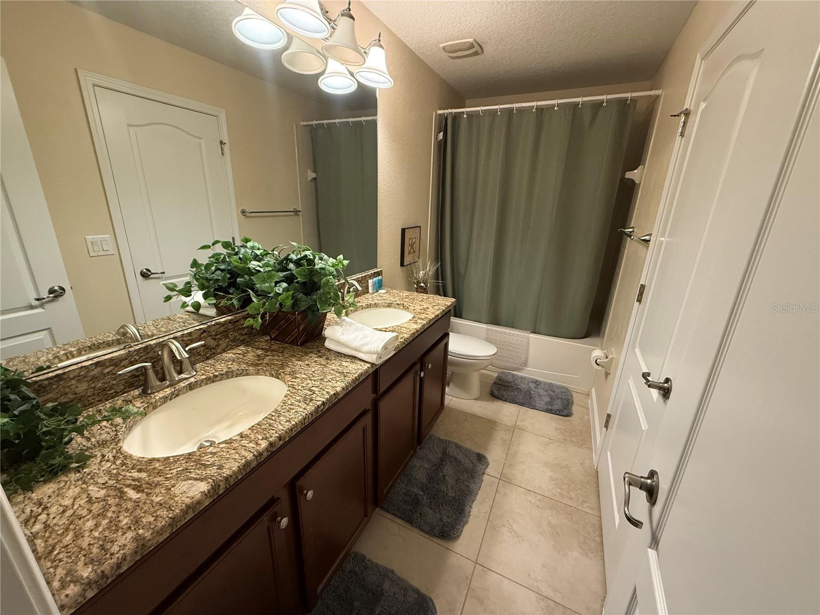 Image 16 of 24 For 9032 Shadow Mountain Street