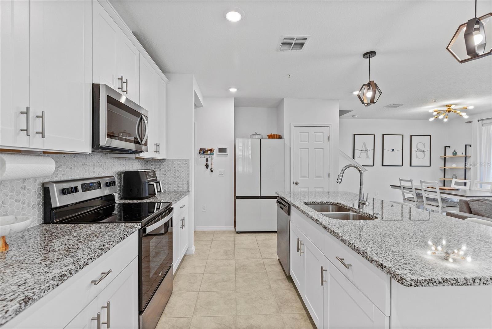 Image 5 of 35 For 1425 Prairie Meadows Way