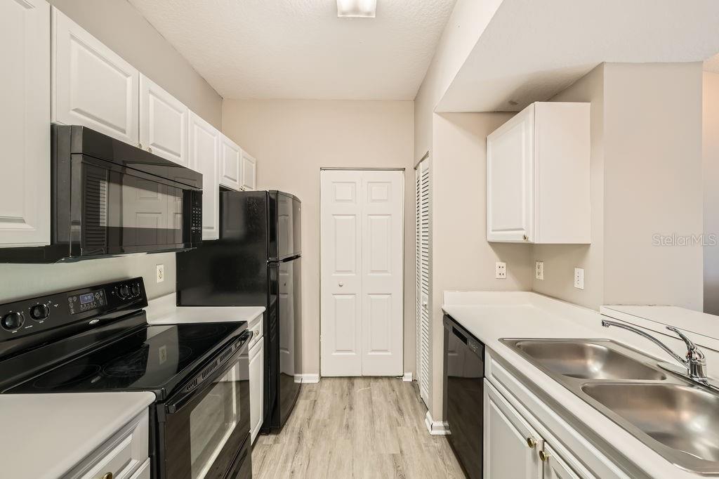 Image 12 of 28 For 14238 Fredricksburg Drive 310
