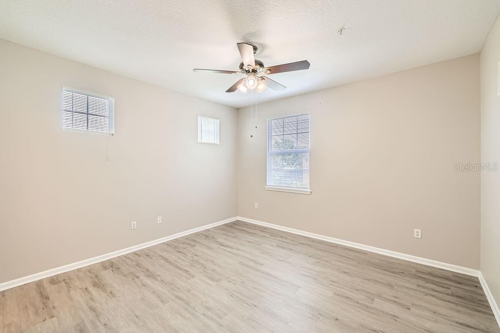Image 14 of 28 For 14238 Fredricksburg Drive 310