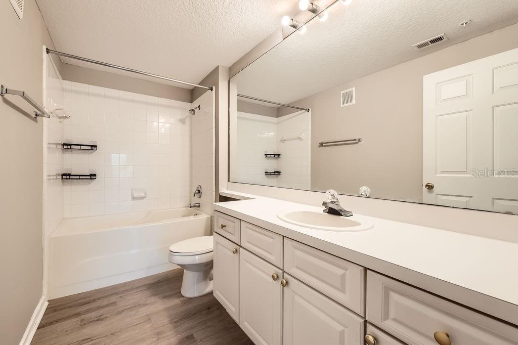Image 16 of 28 For 14238 Fredricksburg Drive 310