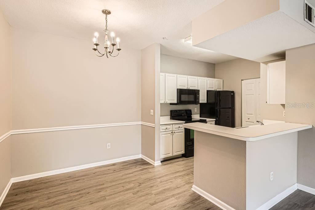 Image 23 of 28 For 14238 Fredricksburg Drive 310