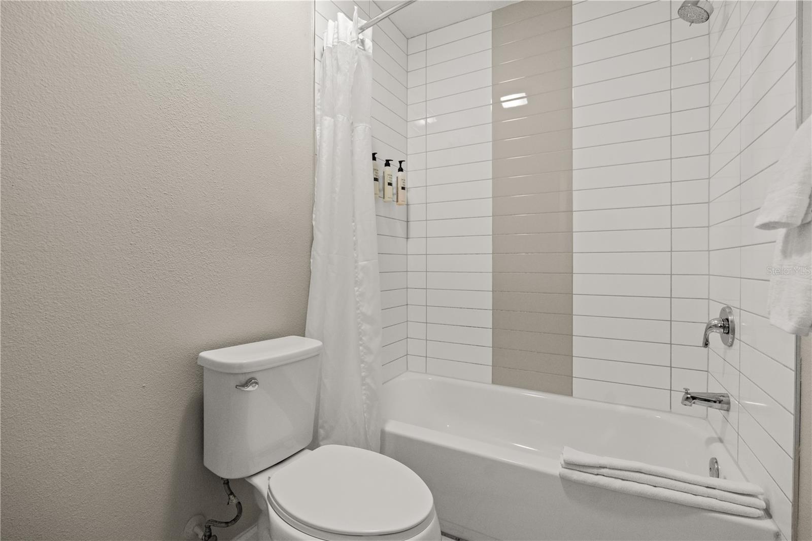 Image 11 of 46 For 14501 Grove Resort Avenue 1441