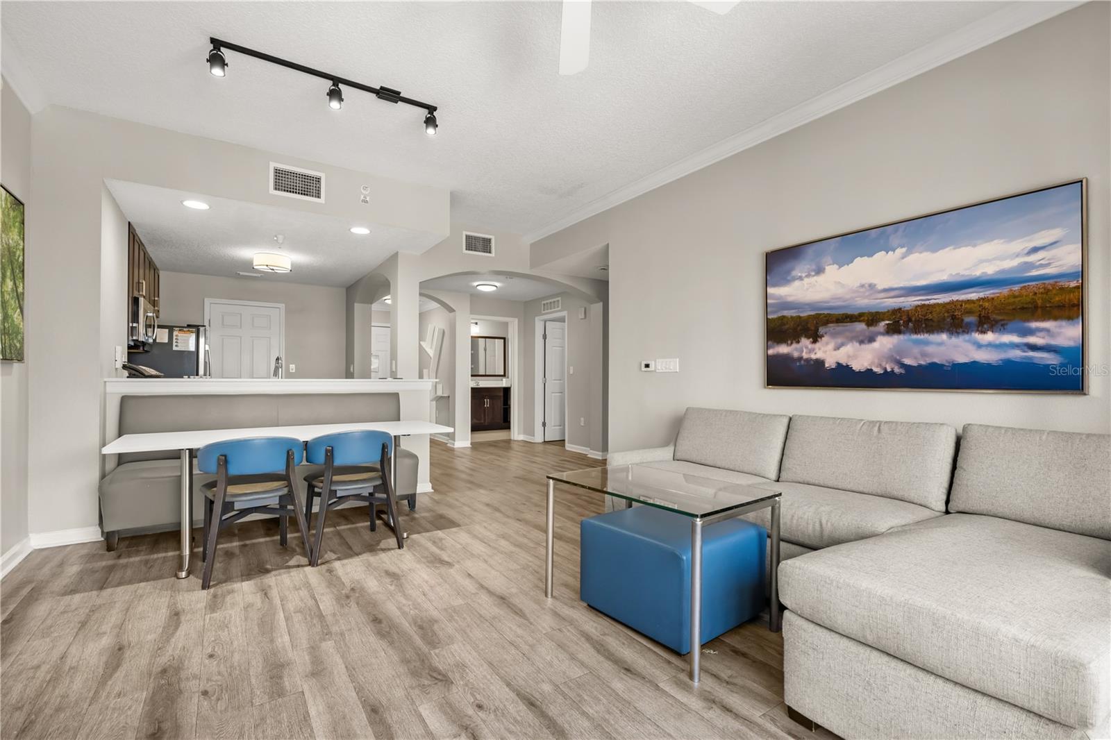 Image 20 of 46 For 14501 Grove Resort Avenue 1441