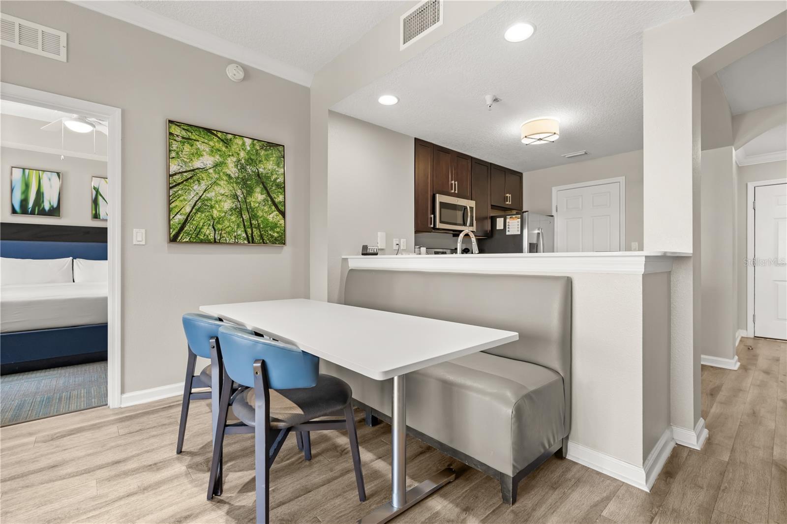 Image 21 of 46 For 14501 Grove Resort Avenue 1441