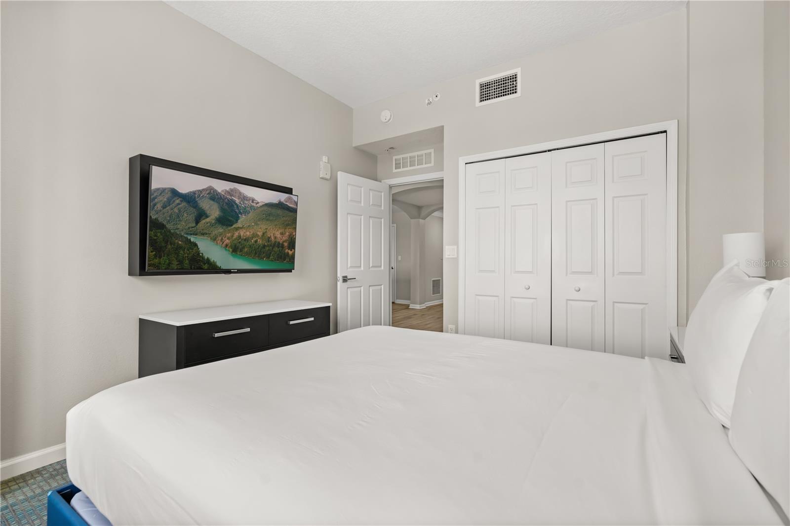 Image 23 of 46 For 14501 Grove Resort Avenue 1441
