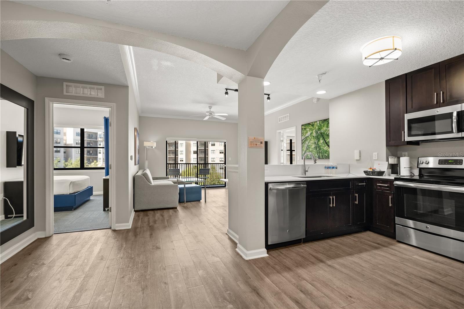 Image 9 of 46 For 14501 Grove Resort Avenue 1441