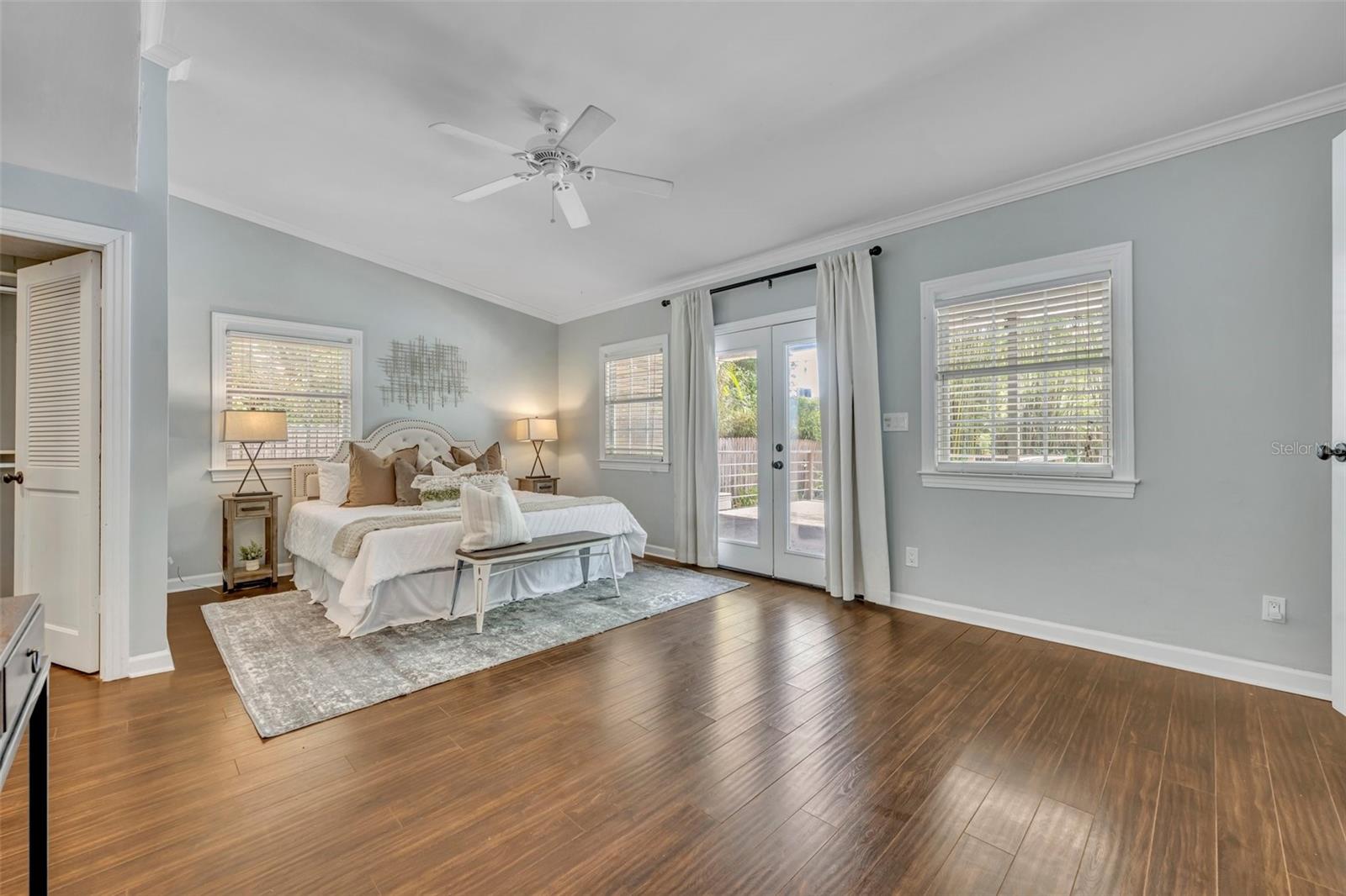 Image 11 of 31 For 216 Vanderbilt Street