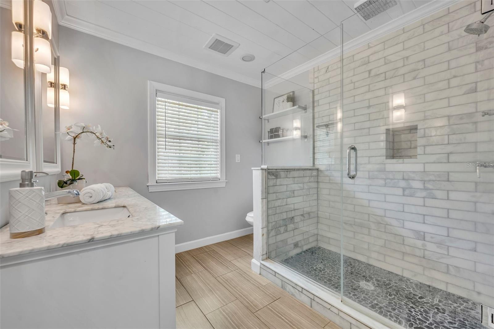 Image 13 of 31 For 216 Vanderbilt Street