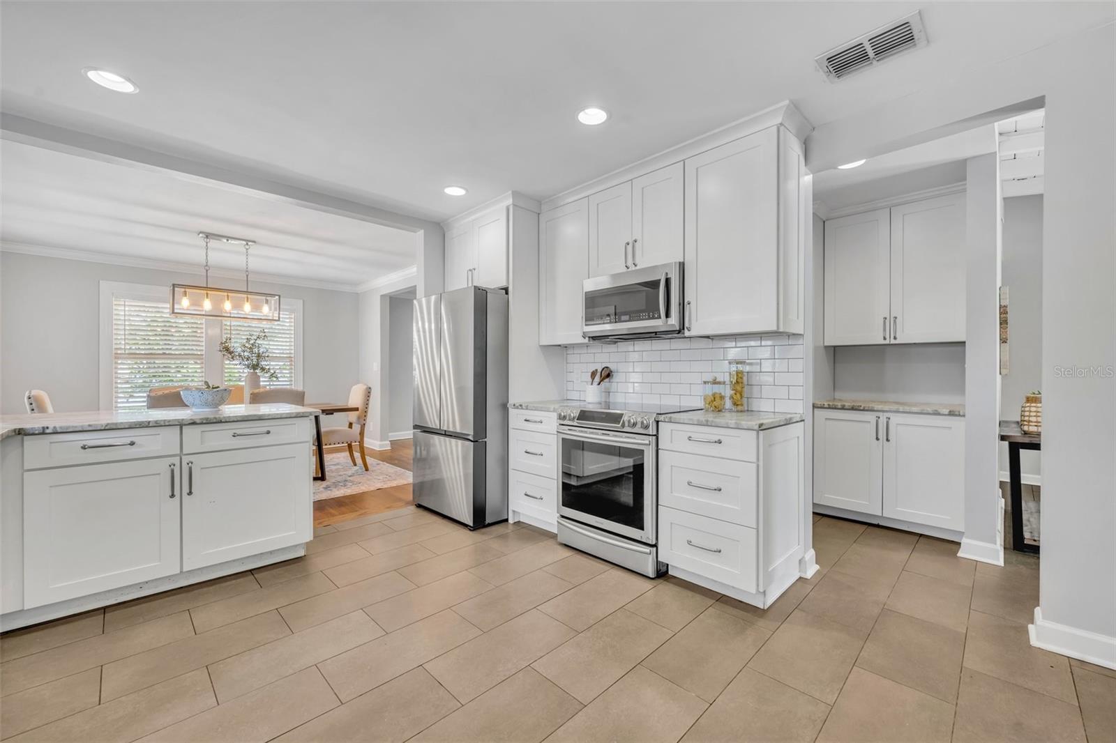 Image 8 of 31 For 216 Vanderbilt Street