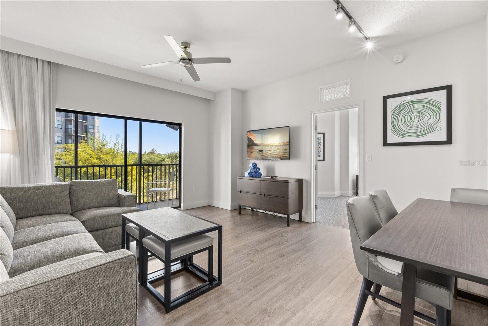 Image 9 of 52 For 14501 Grove Resort Avenue 3335