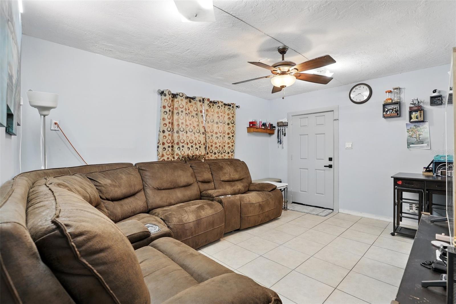 Image 4 of 24 For 7727 Arezzo Avenue