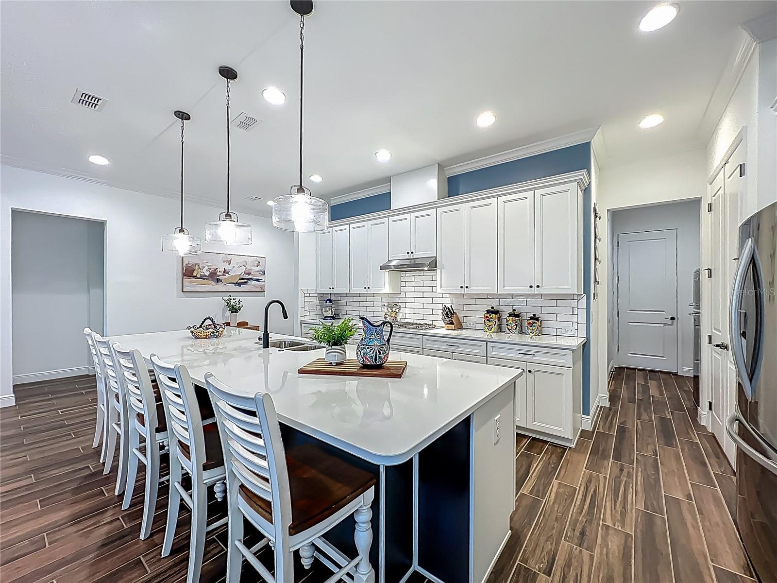 Image 4 of 66 For 7748 Four Seasons Boulevard
