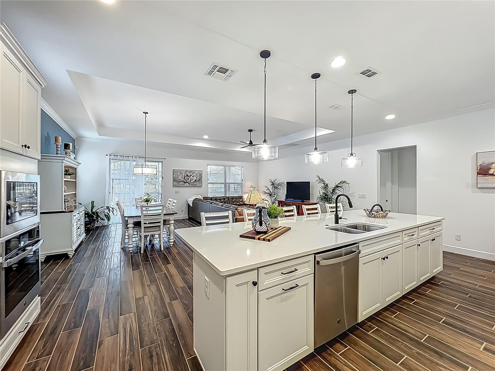 Image 9 of 66 For 7748 Four Seasons Boulevard